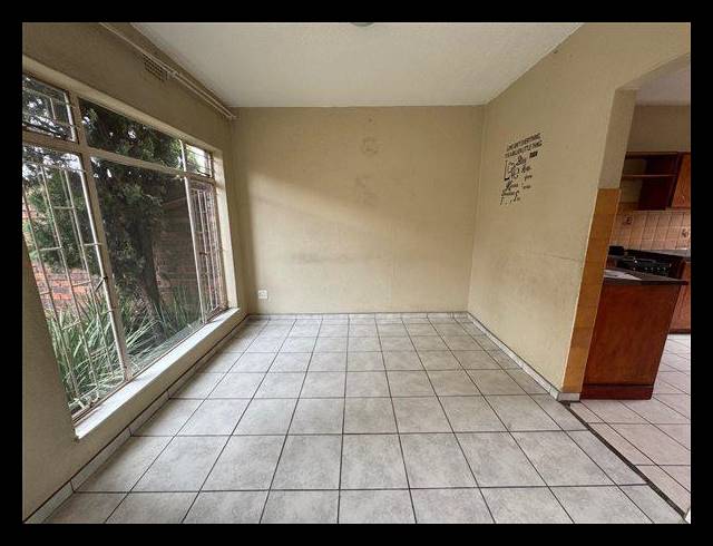 2 BEDROOM TOWNHOUSE FOR SALE IN BIRCHLEIGH